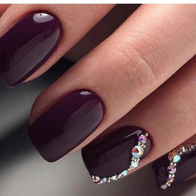 Красивый маникюр без страз #ногти #маникюр #дизайнногтей #гельлак #красивыеногти #шеллак #шелак #nails #she