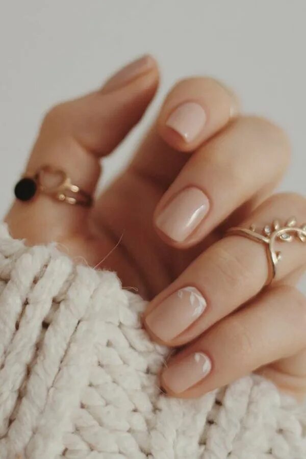 Красивый маникюр бежевые тона Nägel: Warum wir jetzt auf Nude-Nails stehen Gel maniküre nägel, Nägel inspirati