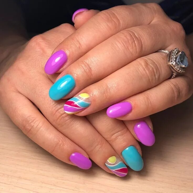 Красивый маникюр бирюза фуксия Blue and pink manicure