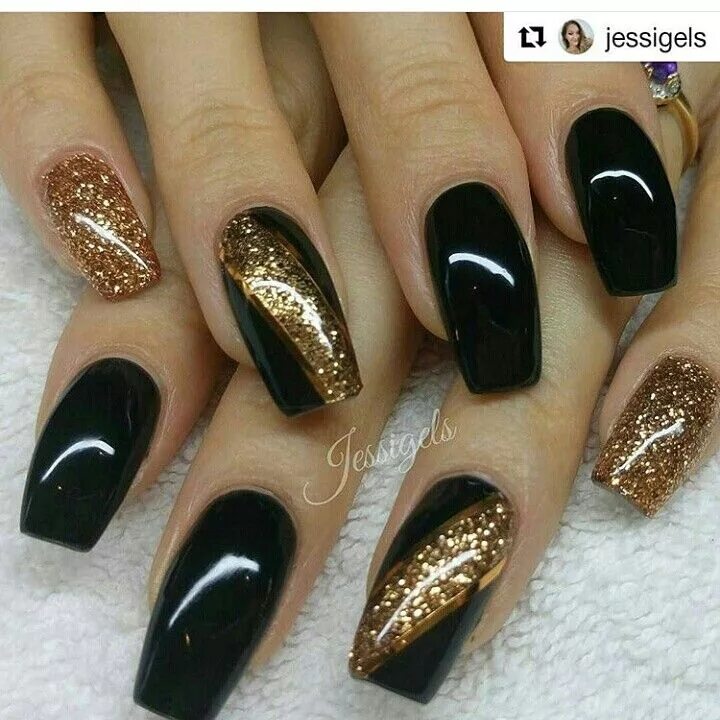 Красивый маникюр черно золотой Pin on Prettynails Nails, Black nail designs, Gold nails