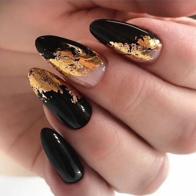 Красивый маникюр черно золотой xtendbeautymall Nagels, Mooie nagels, Chique nagels