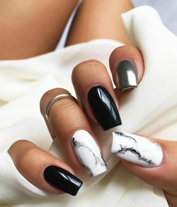 Красивый маникюр черный с белым Black and White Nails That are Gorgeous ( 22 Ideas ) Manicura de uñas, Manicura,