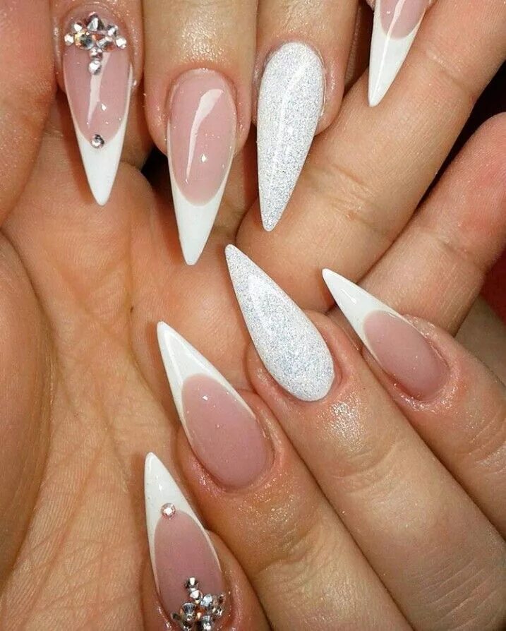 Красивый маникюр длинные ногти френч Pin on Körmök Stiletto nails designs, White stiletto nails, Wedding nails