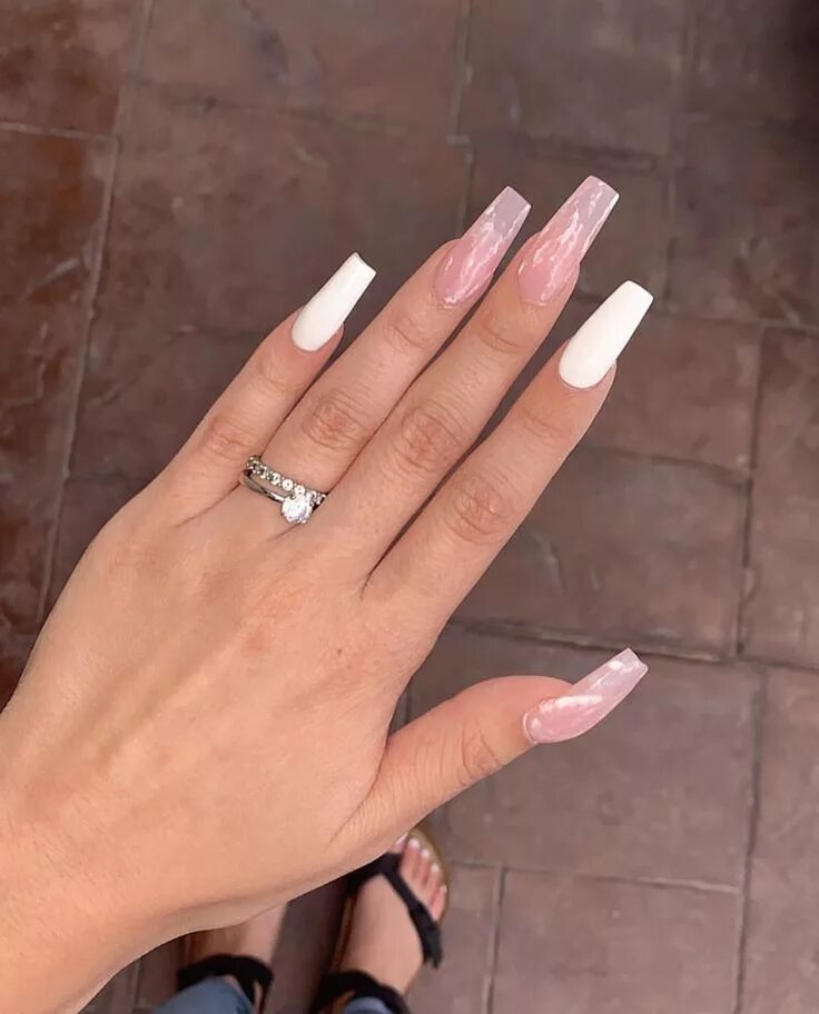 Красивый маникюр длинный квадрат medium Square nails marble White acrylic nails, Rose quartz nails, Square acryli