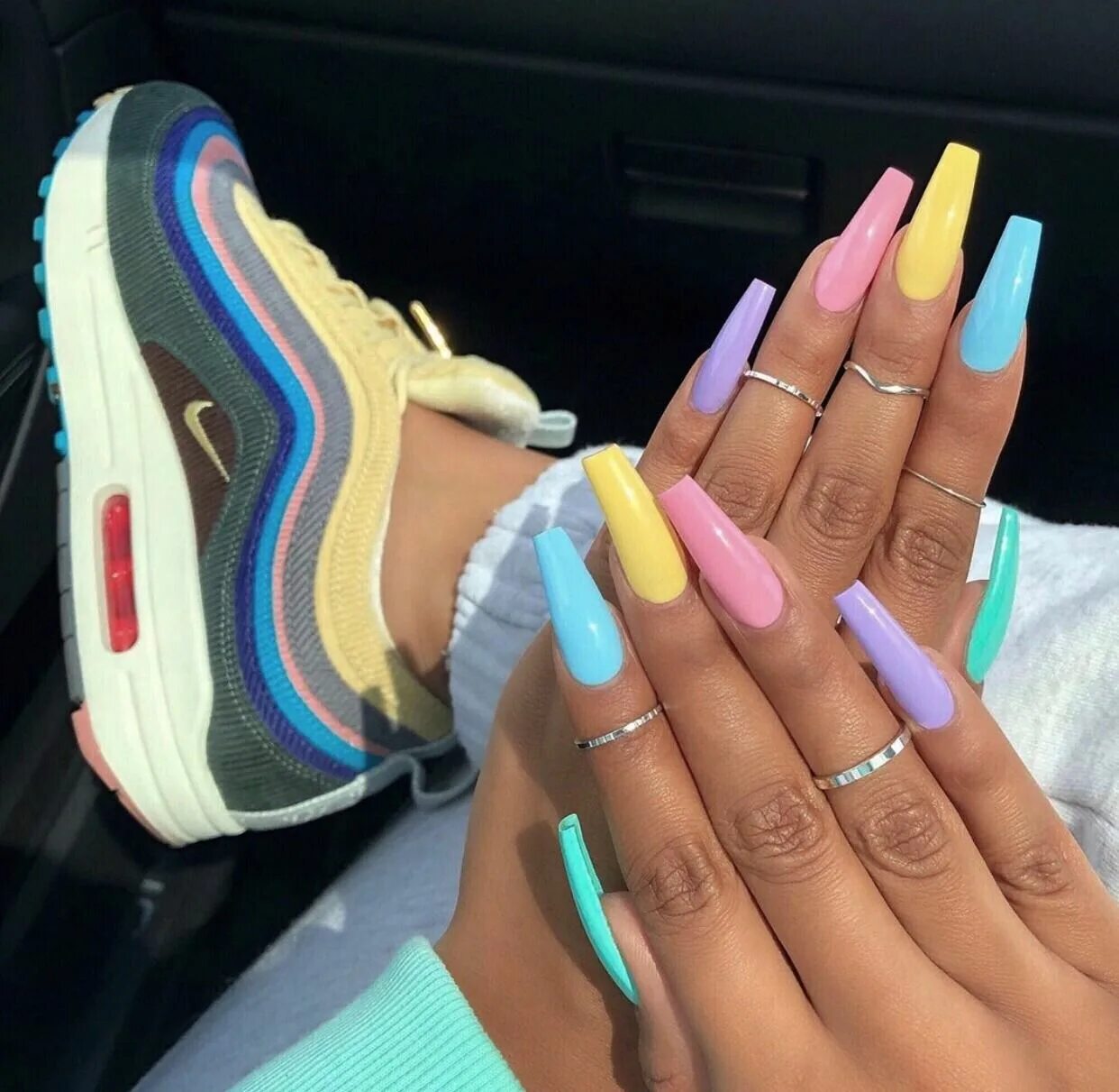 Красивый маникюр длинный яркий pussylipgloss Best acrylic nails, Summer acrylic nails, Coffin nails designs