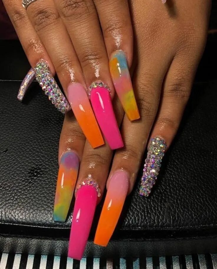 Красивый маникюр длинный яркий Uñas largas de Acrílico - *qué son, como se hacen y cómo usarlas Gel nails, Long