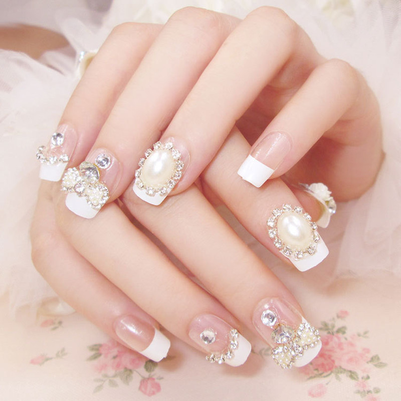 Красивый маникюр для невесты Luxurious Rhinestone False Nails For Drag Queens (Set of 24) - Queerks ™ Bridal 