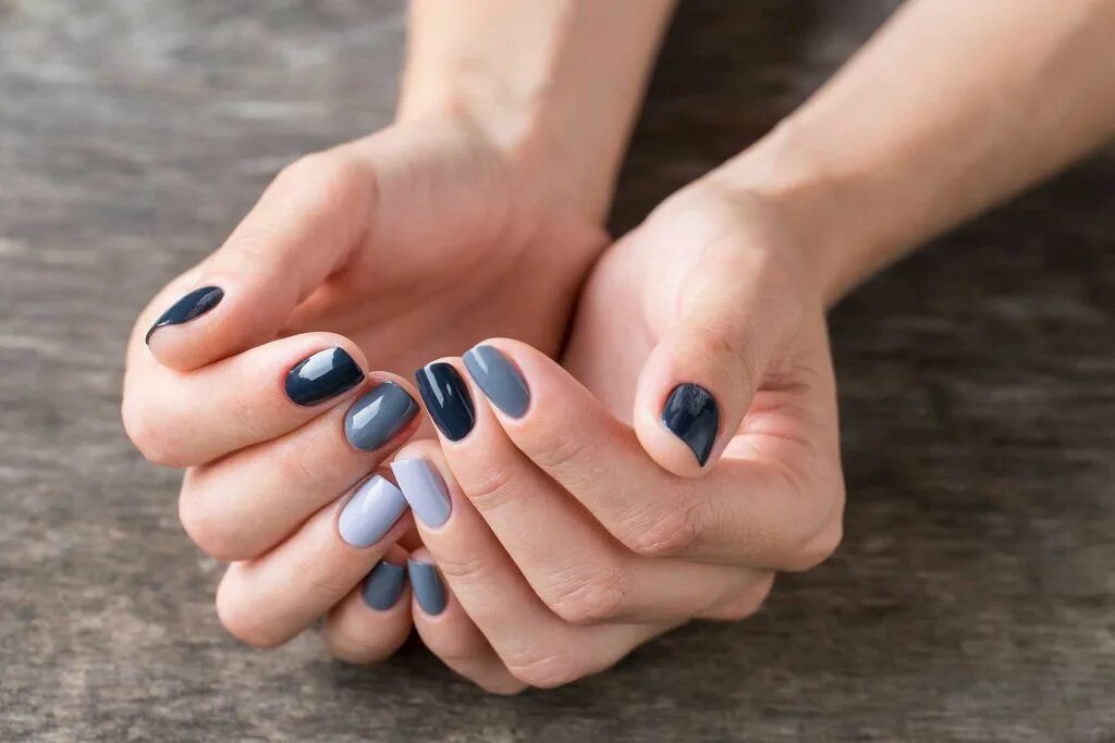 Красивый маникюр двумя цветами 12 Dos & Don'ts for Fall & Winter Makeup Nail art, Winter nails, Spring nails
