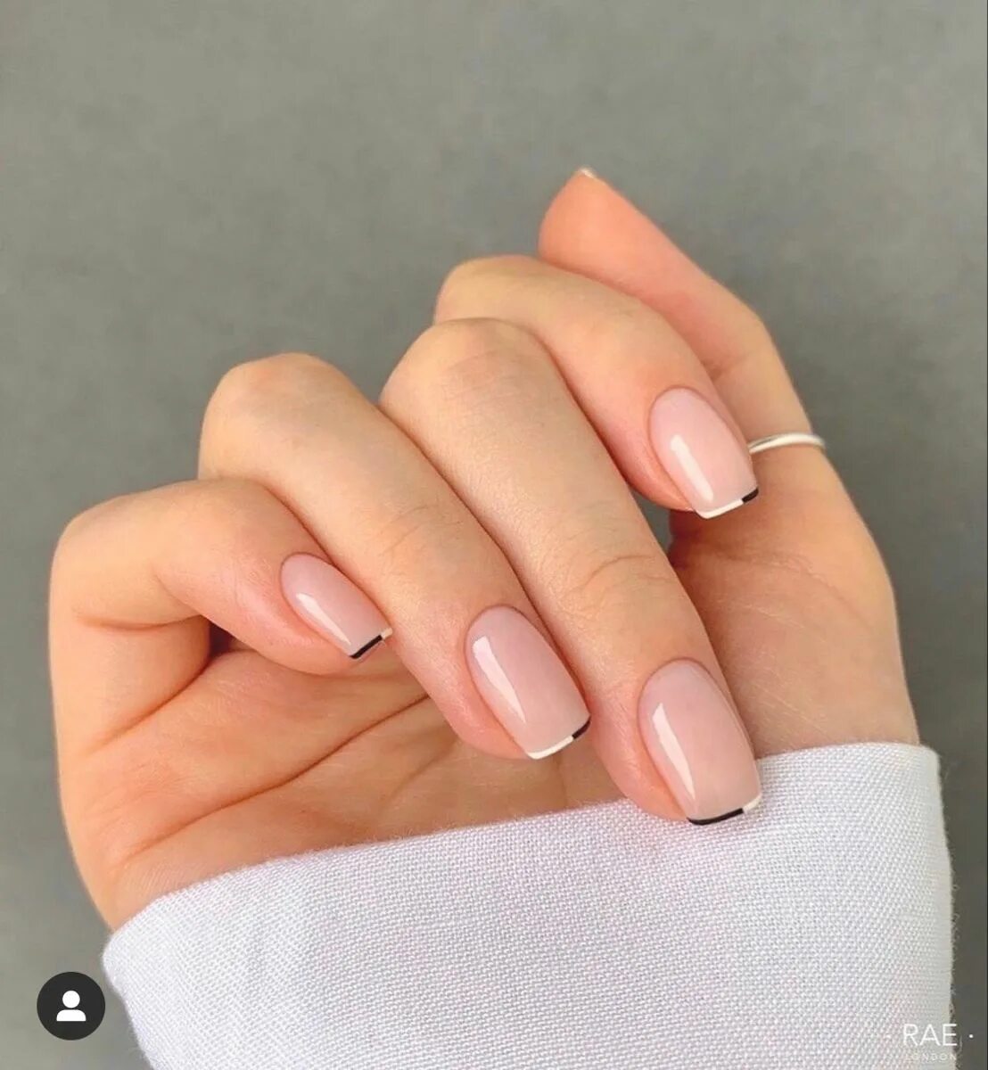 Красивый маникюр форма квадрат Pin de Miranda Soto em Uñas Unhas bonitas, Unhas maneiras, Unhas minimalistas