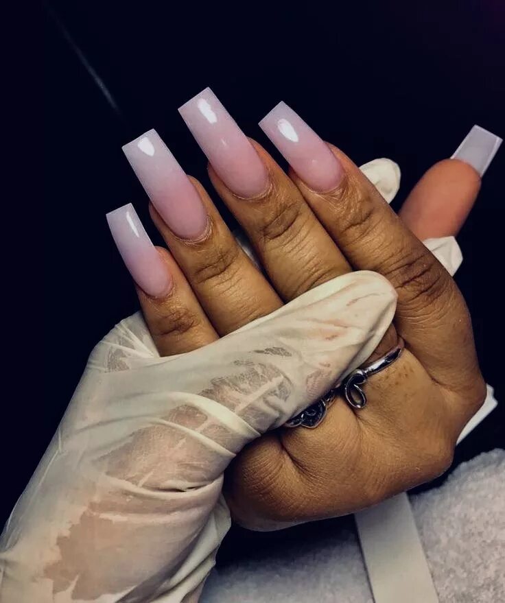 Красивый маникюр форма квадрат ♡ ; Pinterest : @ XOkikiiii Long square nails, Pink acrylic nails, Long square a