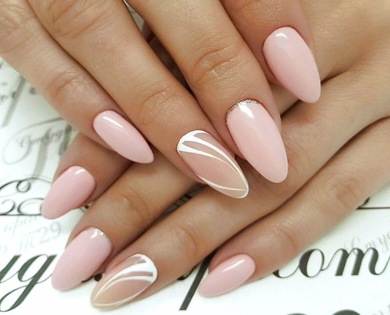 Красивый маникюр фото миндалевидные Gyönyörű köröm. Manikűr. DivaNail VK Nails, Gel nails, Basic nails