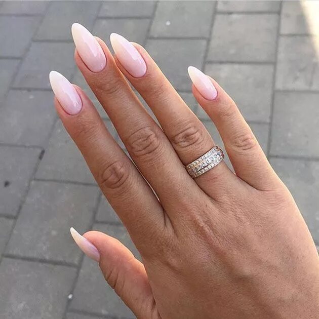 Красивый маникюр фото миндалевидные Pin on Nails Ombre acrylic nails, Diy nails manicure, Ombre nail polish