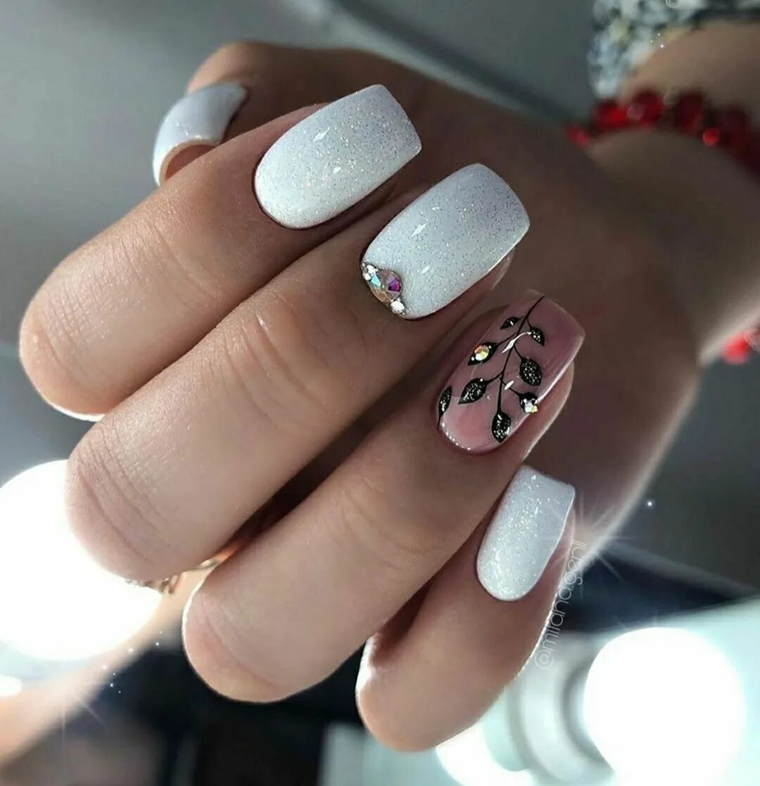 Красивый маникюр фото новинки Pin by Lena on Ноготочки. Маникюр. Nails design with rhinestones, Square nail de