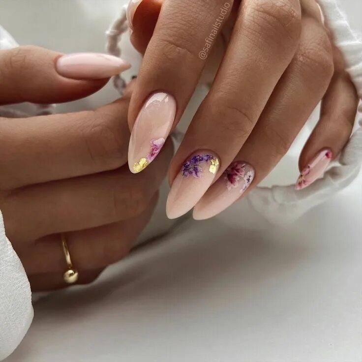 Красивый маникюр фото самый шикарный 2024 Pin by Chloe Bradley on nails Broken nails, Trendy nails, Neutral nails