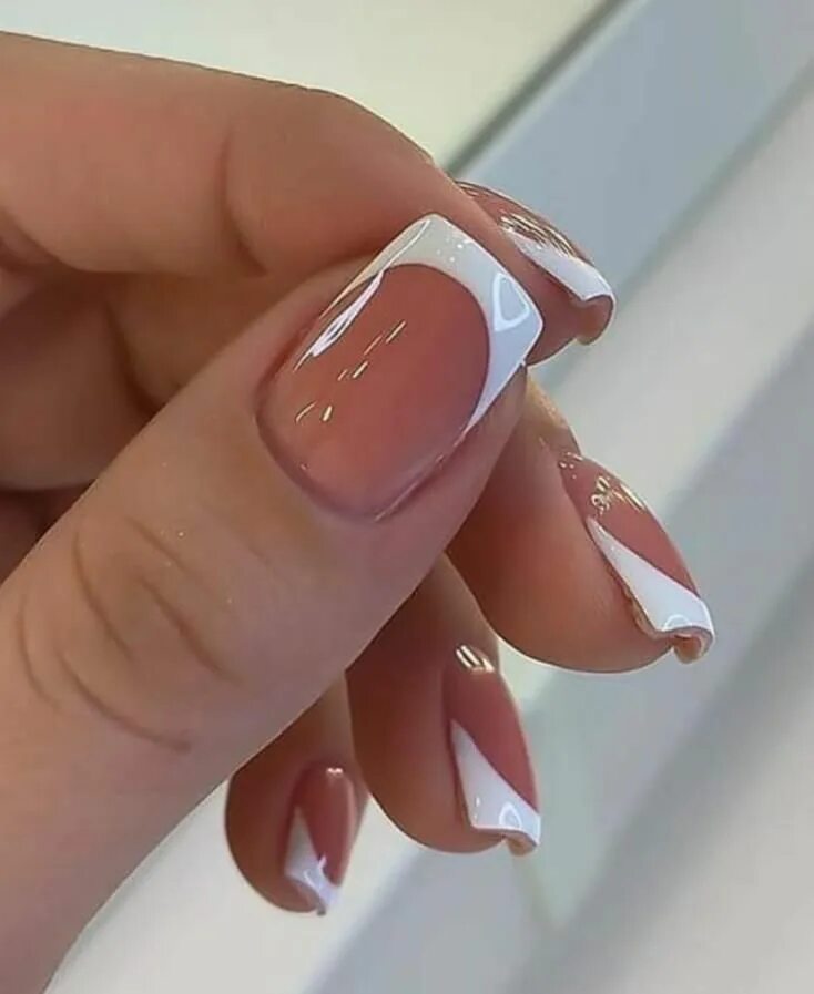 Красивый маникюр френч изысканный на квадратные ногти Short Square Nails Of The 2020 Summer Fire, Here Are All! - Lily Fashion Style W