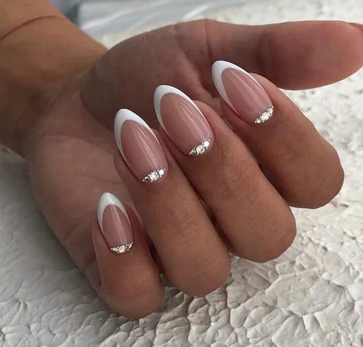 Красивый маникюр френч изысканный овал фото Pin by Светлана on Дизайн ногтей Nails, Stylish nails, French manicure nails
