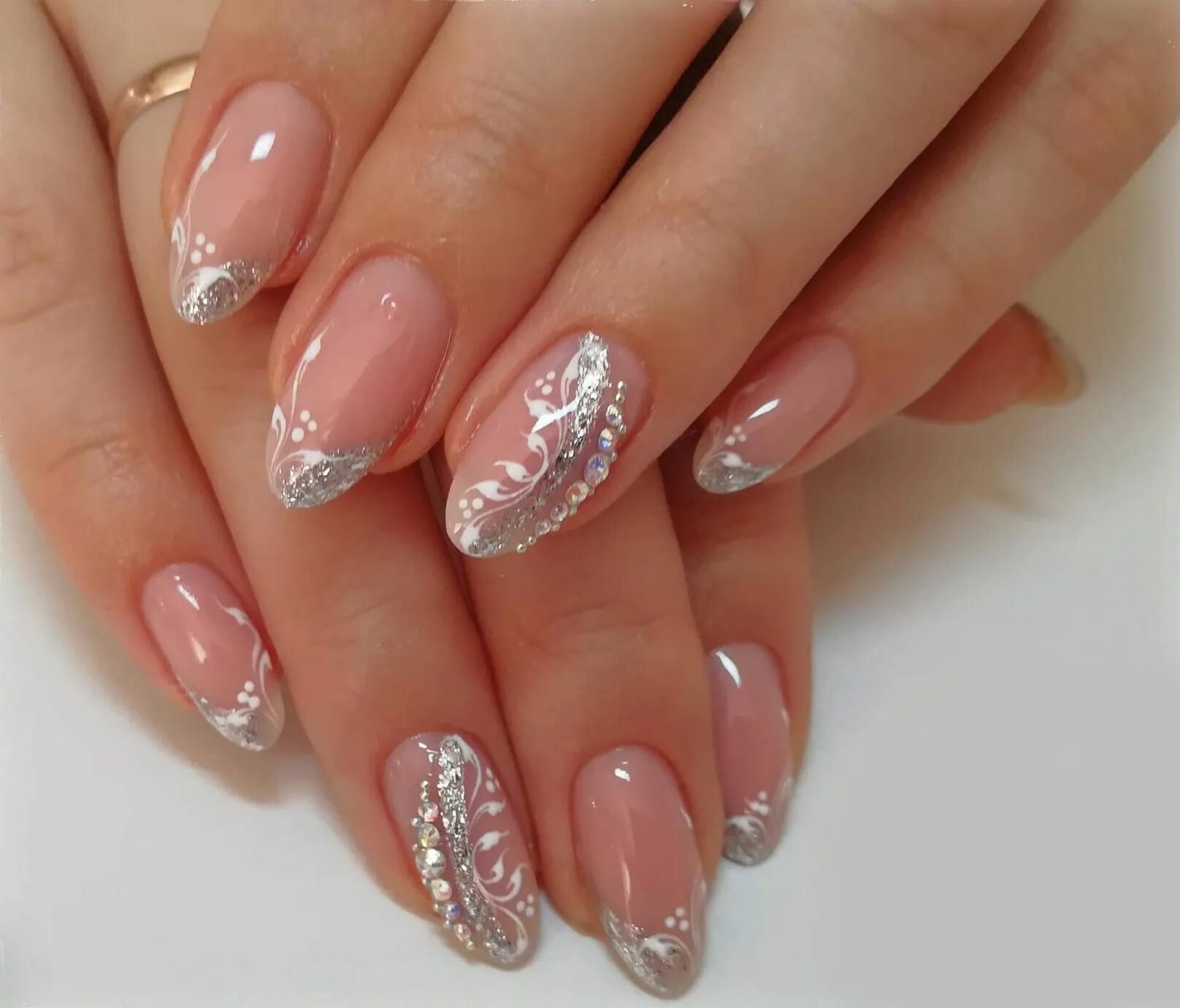 Красивый маникюр френч изысканный овал фото новинки Идеи маникюра - Фото OK.RU Popular nails, Eye nail art, Cute nails