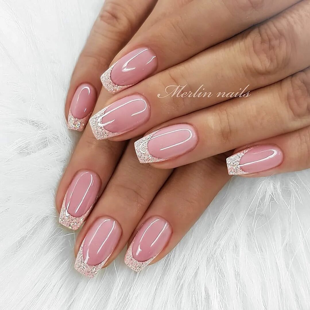 Красивый маникюр френч изысканный с рисунком Нетипичный Маникюр Gel nails french, Manicure nail designs, Glitter tip nails