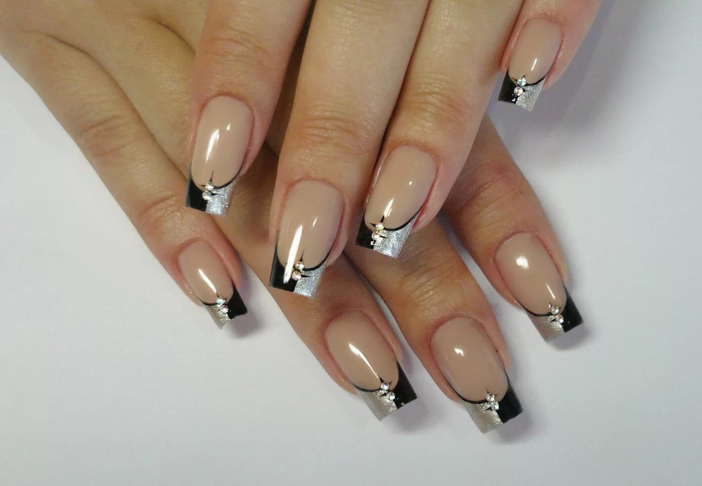 Красивый маникюр френч квадратные ногти Фотография Unhas bonitas, Belas unhas, Unhas decoradas