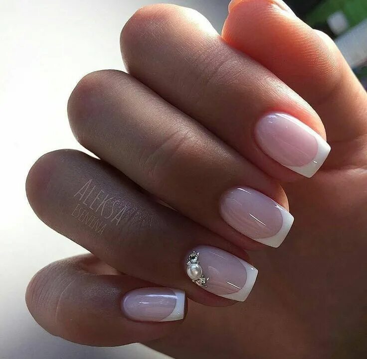 Красивый маникюр френч на короткие ногти квадрат Pin by Krisztina Mészáros on körmök Lace nails, Manicure, Nails