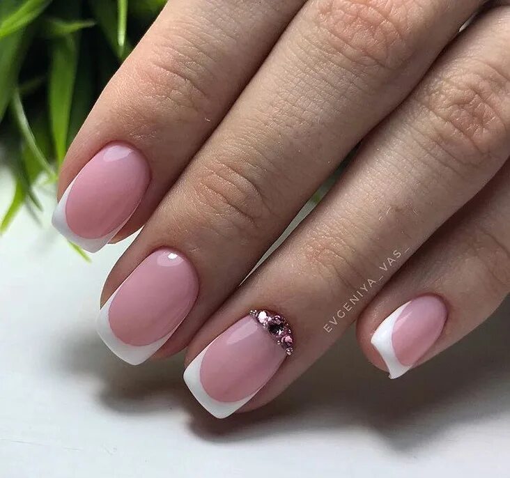 Красивый маникюр френч на коротких French manicure for short nails: 10 most beautiful ideas ! 2022 Уроки маникюра V