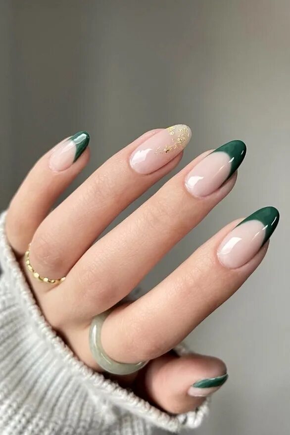Красивый маникюр френч зеленый Top 10 christmas almond french tip nails ideas and inspiration