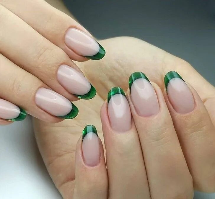 Красивый маникюр френч зеленый Пин от пользователя Красотка на доске Маникюр в 2021 г Кончики ногтей, Маникюр, 