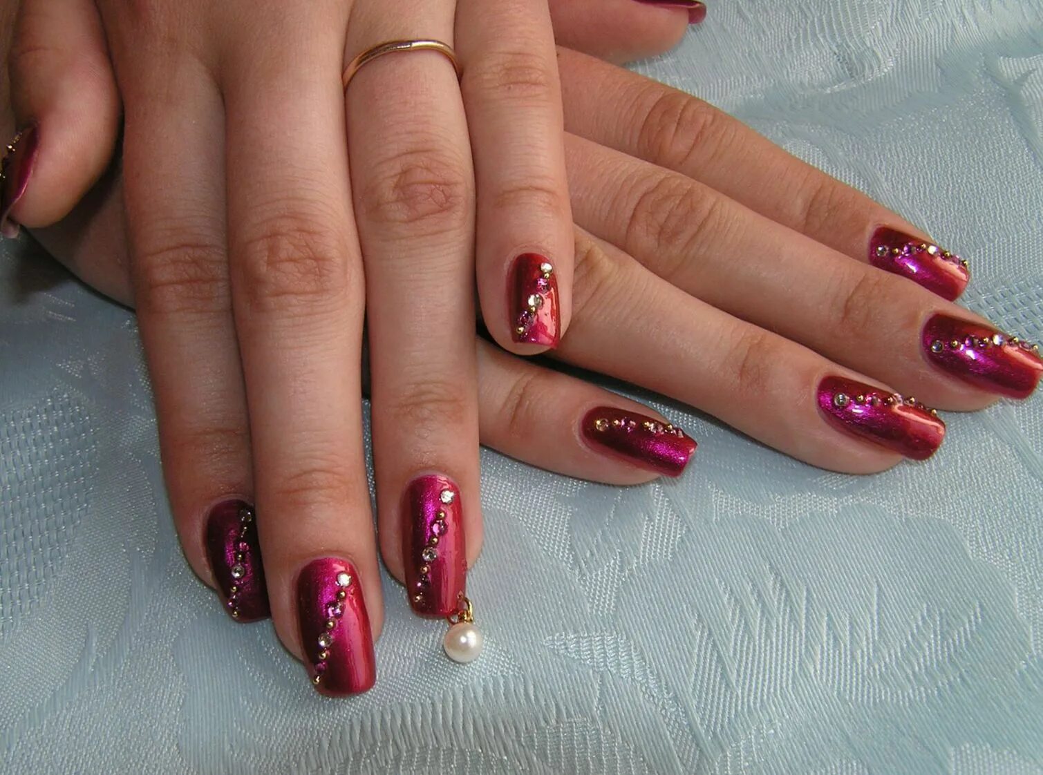 Красивый маникюр гель лак Pin on Beauty Nails design with rhinestones, Spring nail colors, Shellac nail co
