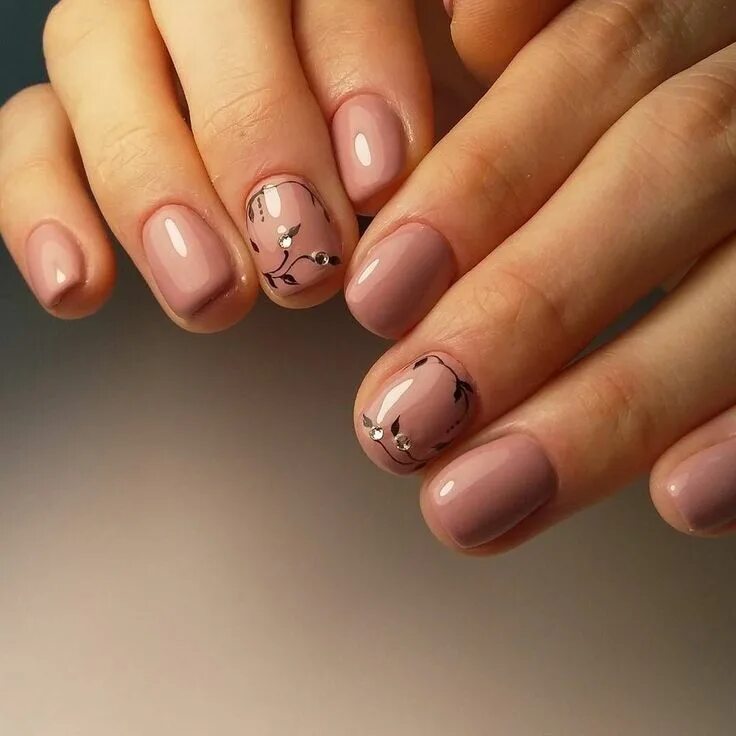 Красивый маникюр гель лаком на короткие Скромный маникюр - 59 фото Nails, Beauty