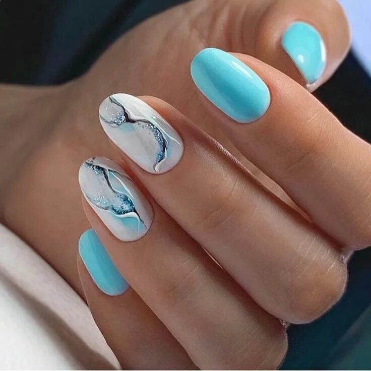 Красивый маникюр голубых тонов Ногти дизайн 2020 фото VK Turquoise nails, Nail art, Nail colors