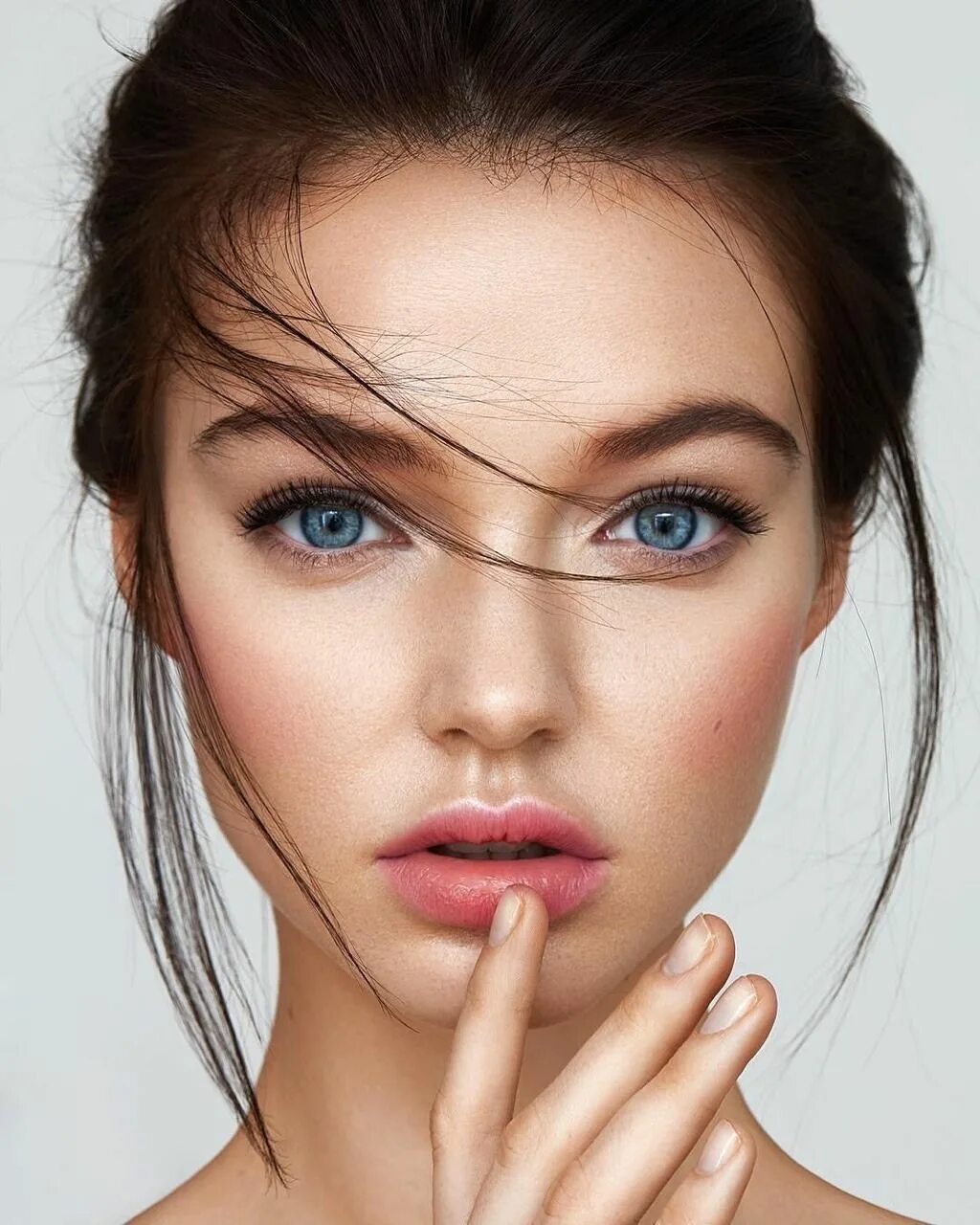 Красивый натуральный макияж Dasha Sergeeva Beauty makeup photography, Summer beauty tips, Makeup photography