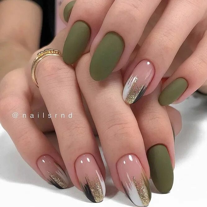 Красивый оливковый маникюр Trendy Manicure Ideas In Fall Nail Colors Inspired Осенние ногти, Дизайнерские н
