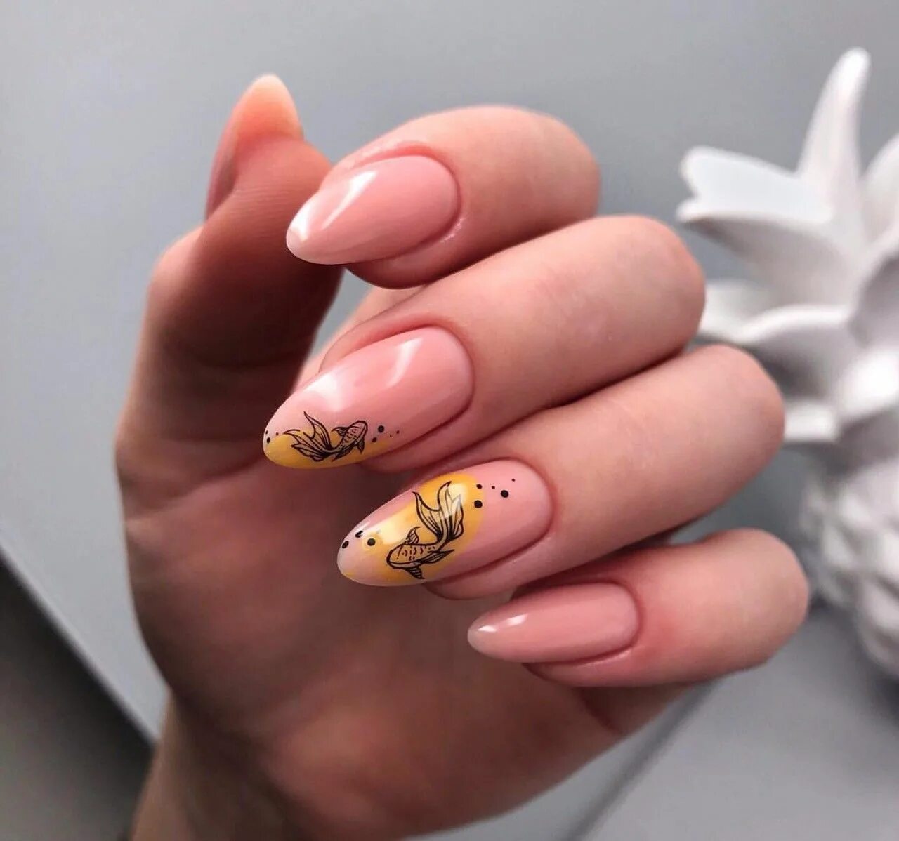Красивый осенний маникюр миндаль Pin on Маникюр Fish nails, Perfect nails, Manicure
