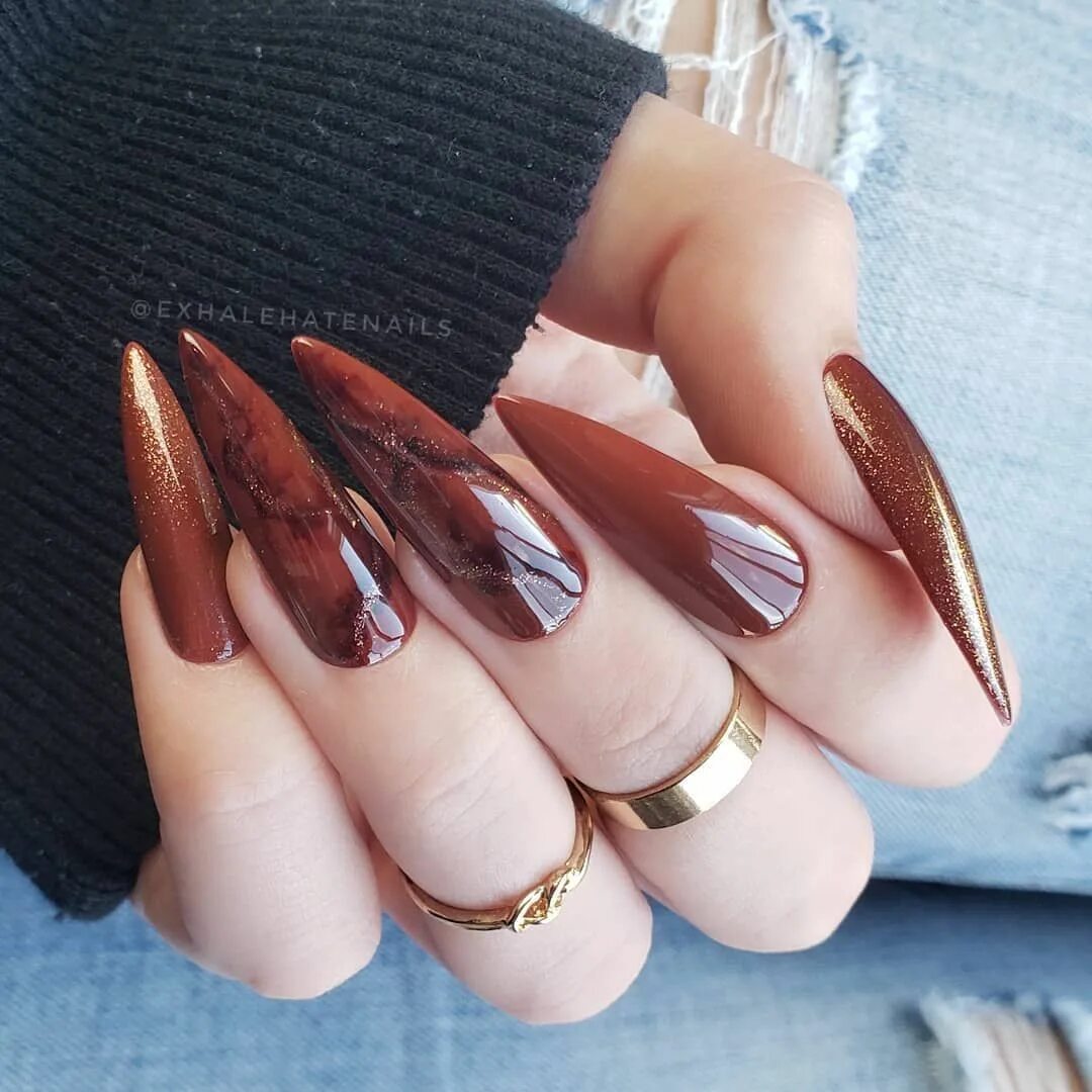 Красивый осенний маникюр на длинные ногти Exʜᴀʟᴇ Hᴀᴛᴇ Nᴀɪʟꜱ (@exhalehatenails) posted on Instagram: "Bring these back for 