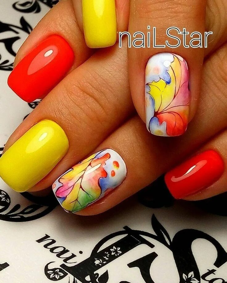 Красивый осенний маникюр яркий Pin by Naughty Dogs Studio on Маникюр Fall nail art designs, Fall nail art, Autu