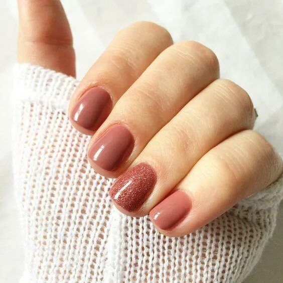 Красивый осенний однотонный маникюр фото you should stay updated with latest nail art designs, nail colors, acrylic nails