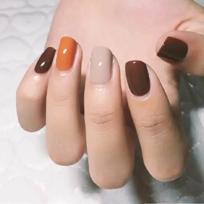 Красивый осенний однотонный маникюр фото 15 Fall Manicures You Need To Try This Year Fall nail designs, Thanksgiving nail