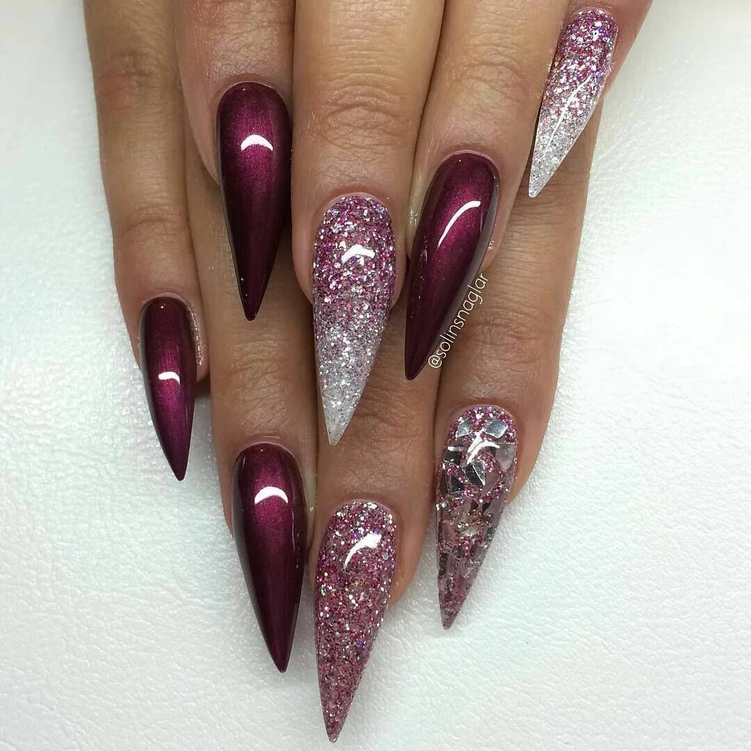 Красивый острый маникюр Swan Nails on Instagram: "@Regrann from @solinsnaglar ✨ Swan Nails page is dedic