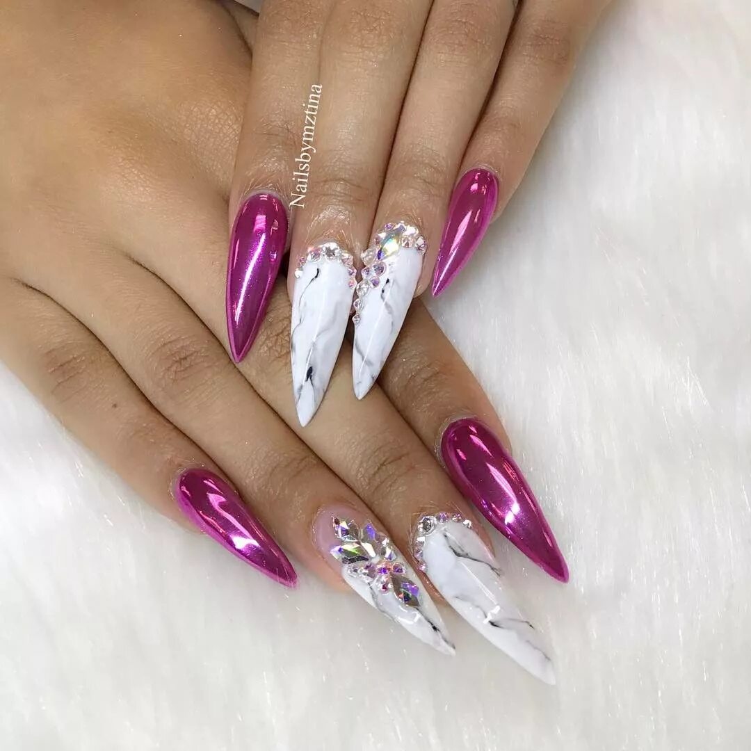 Красивый острый маникюр See Instagram photos and videos from Matte Queen (@nailsbymztina) Nail designs, 