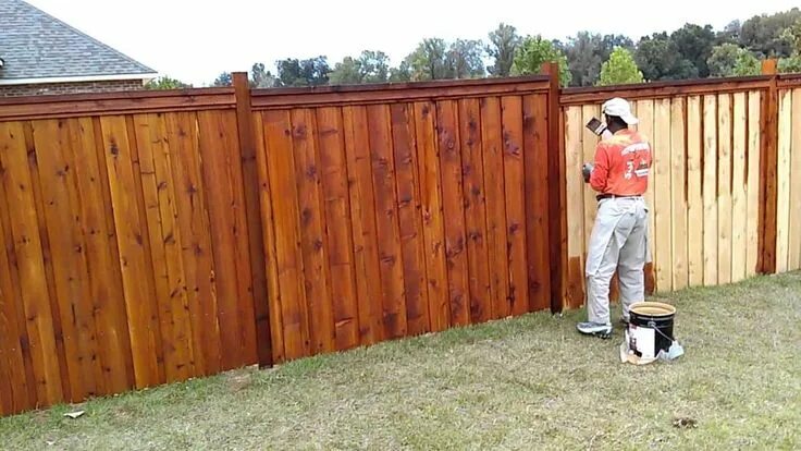 Краска для деревянного забора фото How to Stain a Fence? - The Housing Forum Fence stain, Wood fence design, Staini