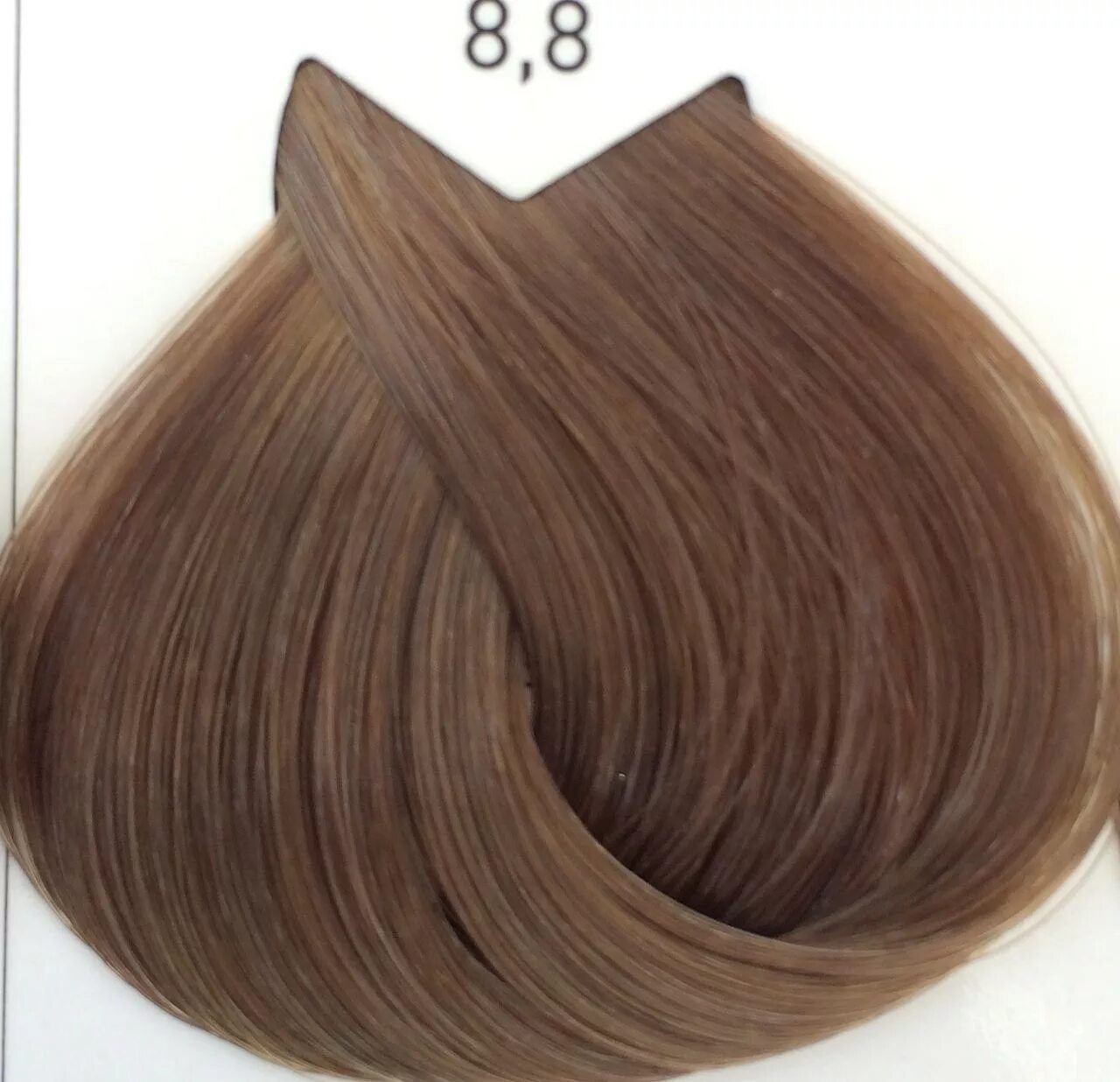 Краска для волос 8.0 фото Loreal Professionnel Cтойкая крем-краска Majirel Ionene G incell - купить недоро