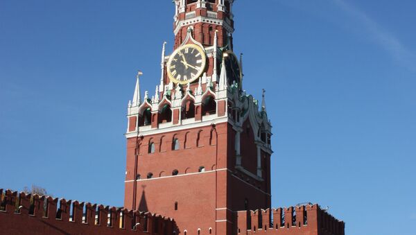 Красная башня фото Изображение Спасской башни спроецируют на ее строительные леса - РИА Новости, 02