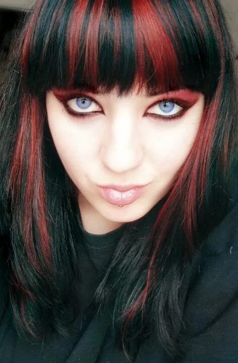 Красная челка фото red highlights (mechitas rojas) 3 it! Hair jazz, Hair color options, Wig hairsty