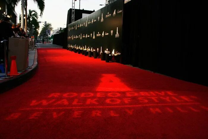 Красная дорожка фото Shopping Center Red carpet backdrop, Red backdrop, Red carpet entrance