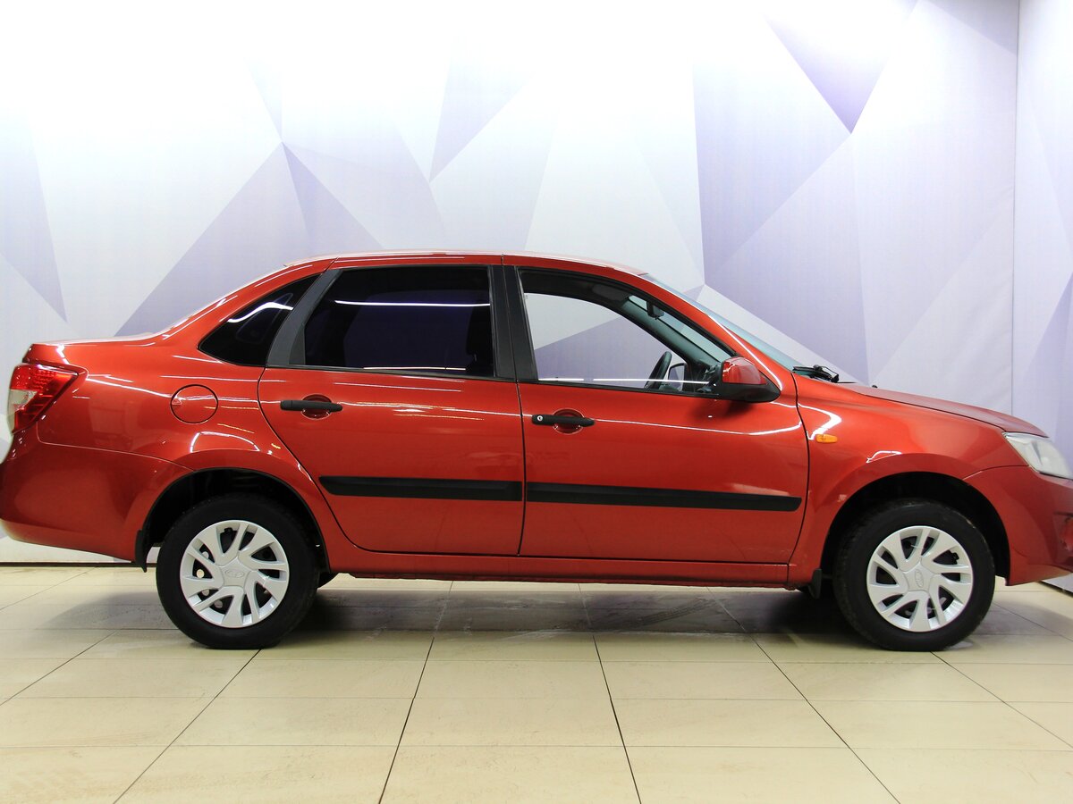 Красная гранта фото Купить б/у Lada (ВАЗ) Granta I 1.6 MT (87 л.с.) бензин механика в Чебоксарах: кр