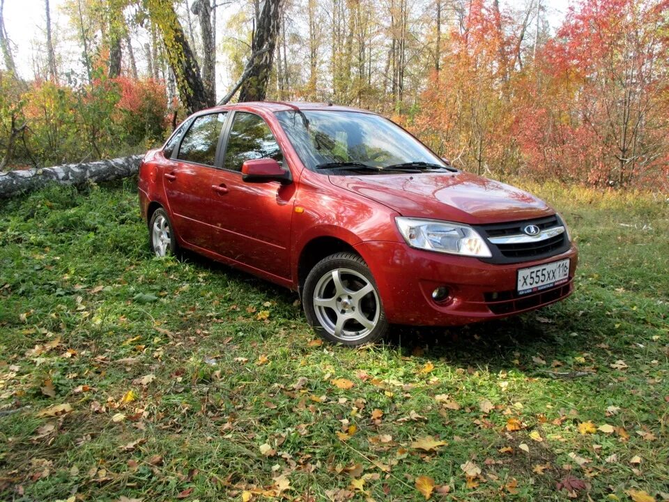 Красная гранта фото Alcasta M 32 + Yokohama A.Drive AA01 - Lada Гранта, 1,6 л, 2012 года колёсные ди