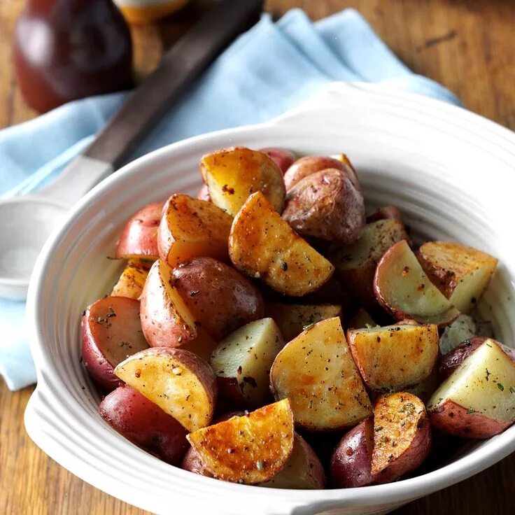 Красная картошка рецепт с фото Red Roasted Potatoes Recipe Red potato recipes, Roasted red potatoes, Recipes