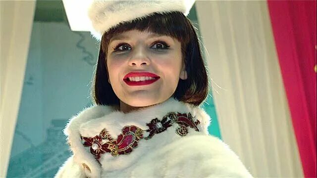 Красная королева актеры фото Фото: Красная королева / Кадр из сериала "Красная королева" (2015) #2743117