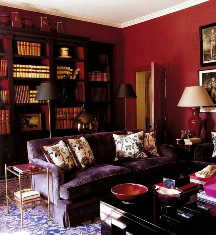 Красно коричневый цвет в интерьере Plummy Dark Rooms Living room red, Burgundy room, Burgundy living room