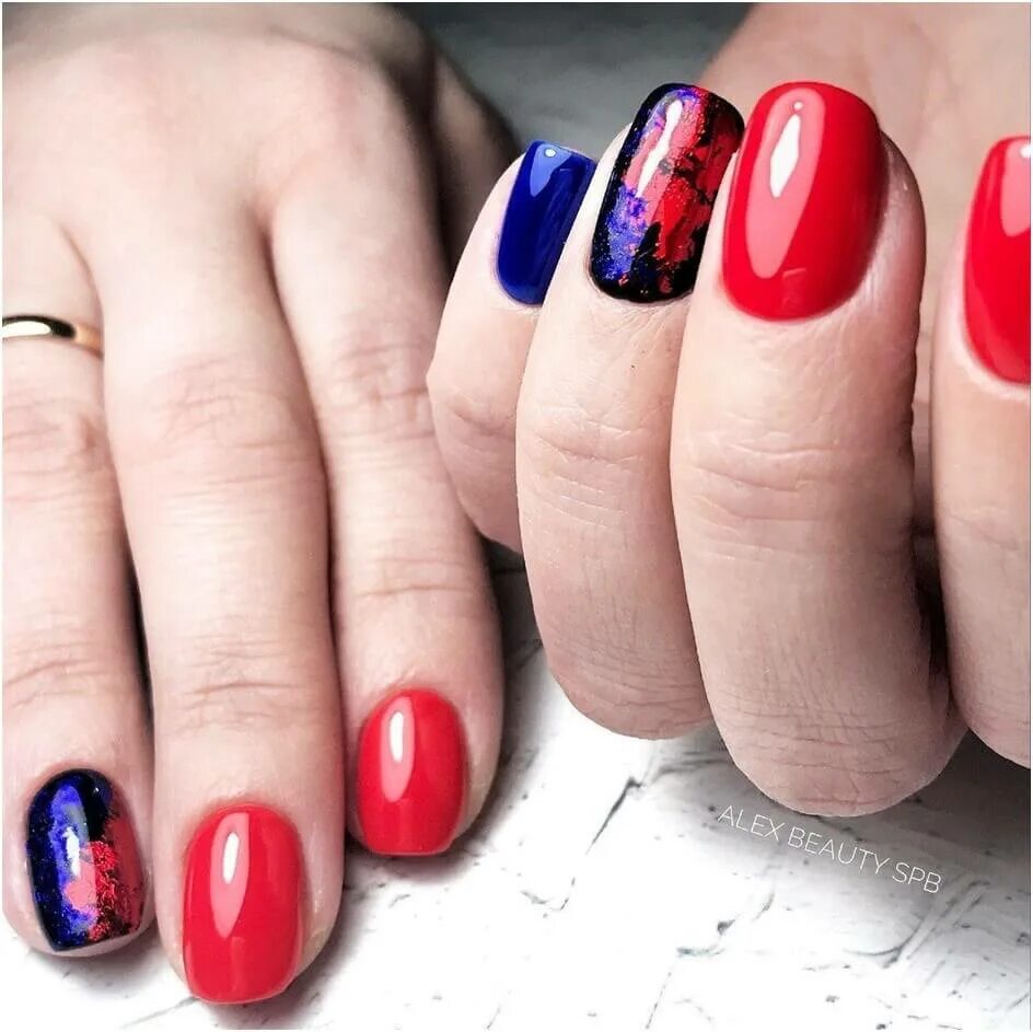 Красно синий маникюр 40 Royal Blue Nails Ideas you should try this year
